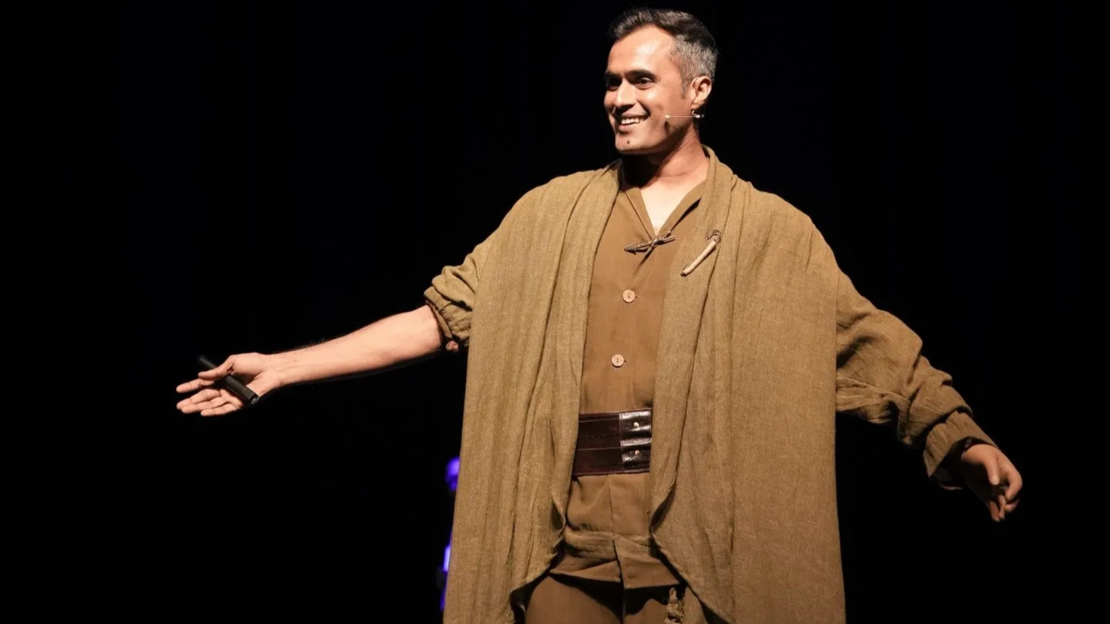 Khushiyan: A Live Storytelling Experience Featuring Laksh Maheshwari - image 1 of 1